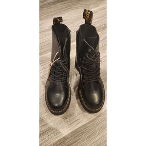 Dr. Marten Platform boots BRAND NEW